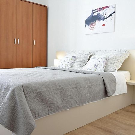 Villy City Apartment Palit Esterno foto