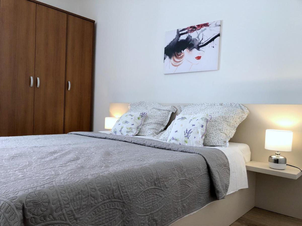 Villy City Apartment Palit Esterno foto