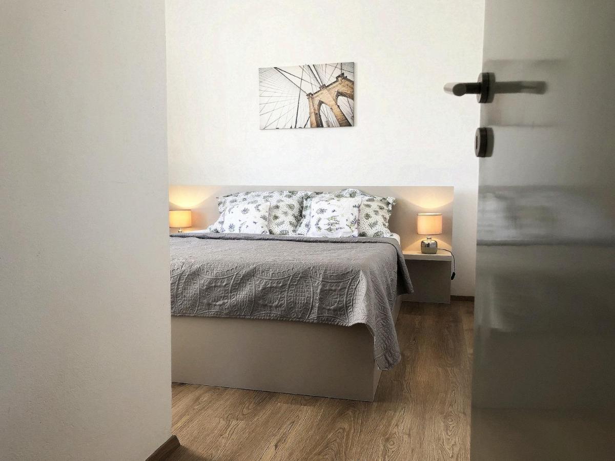 Villy City Apartment Palit Esterno foto