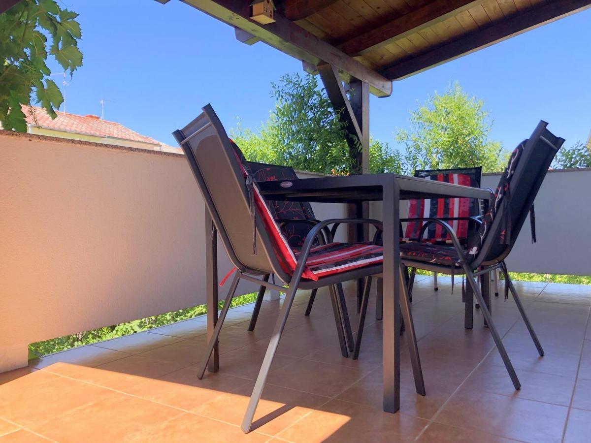 Villy City Apartment Palit Esterno foto