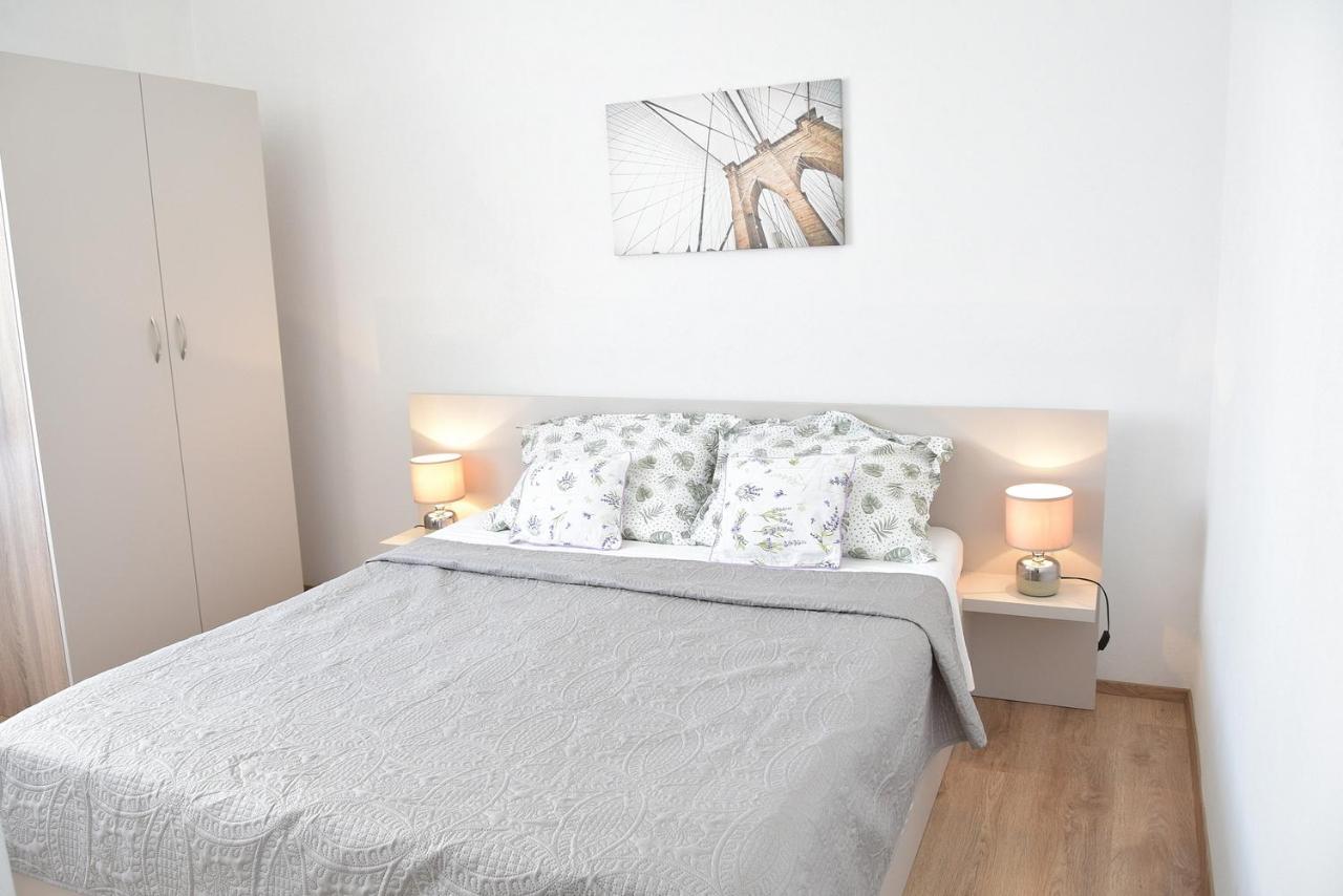 Villy City Apartment Palit Esterno foto