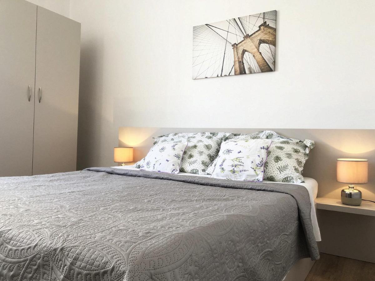Villy City Apartment Palit Esterno foto