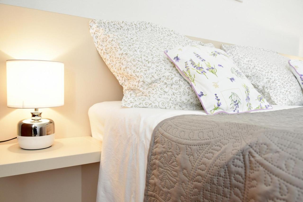 Villy City Apartment Palit Esterno foto