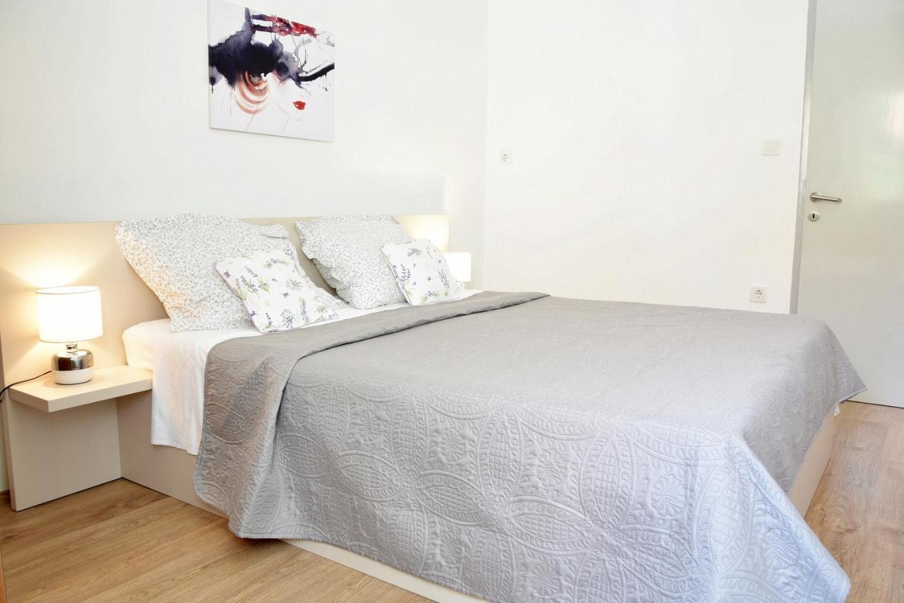 Villy City Apartment Palit Esterno foto
