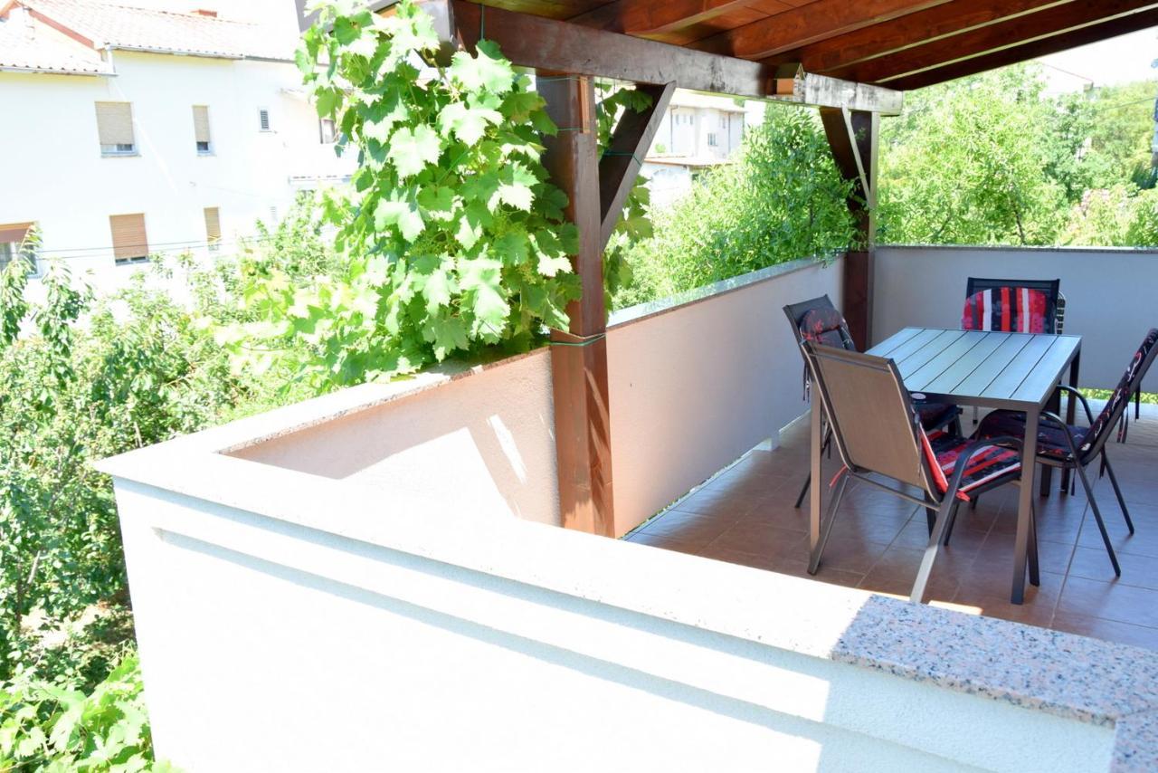 Villy City Apartment Palit Esterno foto