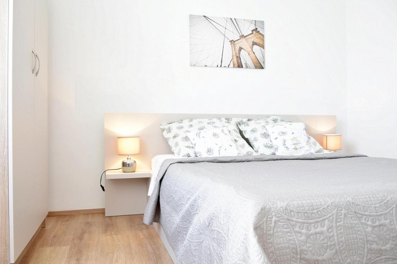 Villy City Apartment Palit Esterno foto