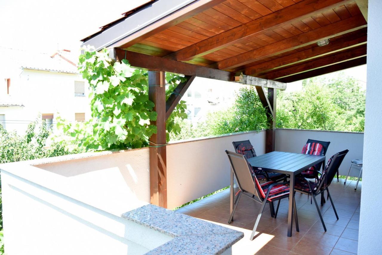 Villy City Apartment Palit Esterno foto